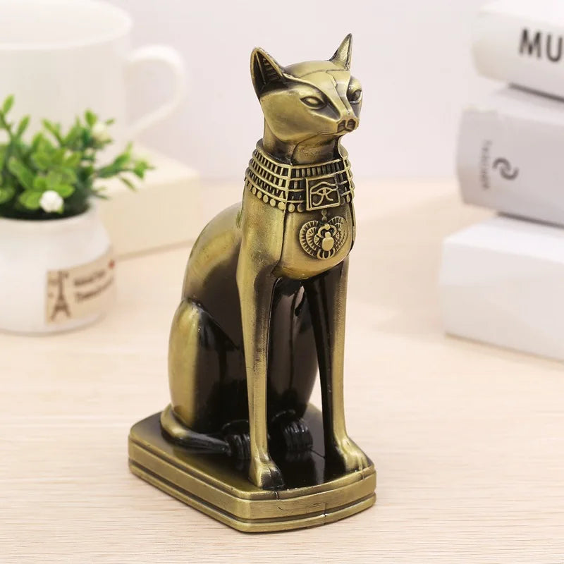 Metal Egyptian Cat Statue Home Decor Handicrafts Ornaments, Retro and Nostalgic Wine Cabinet Decorations