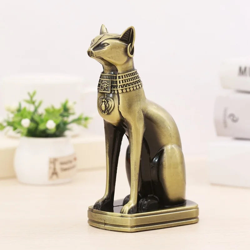 Metal Egyptian Cat Statue Home Decor Handicrafts Ornaments, Retro and Nostalgic Wine Cabinet Decorations